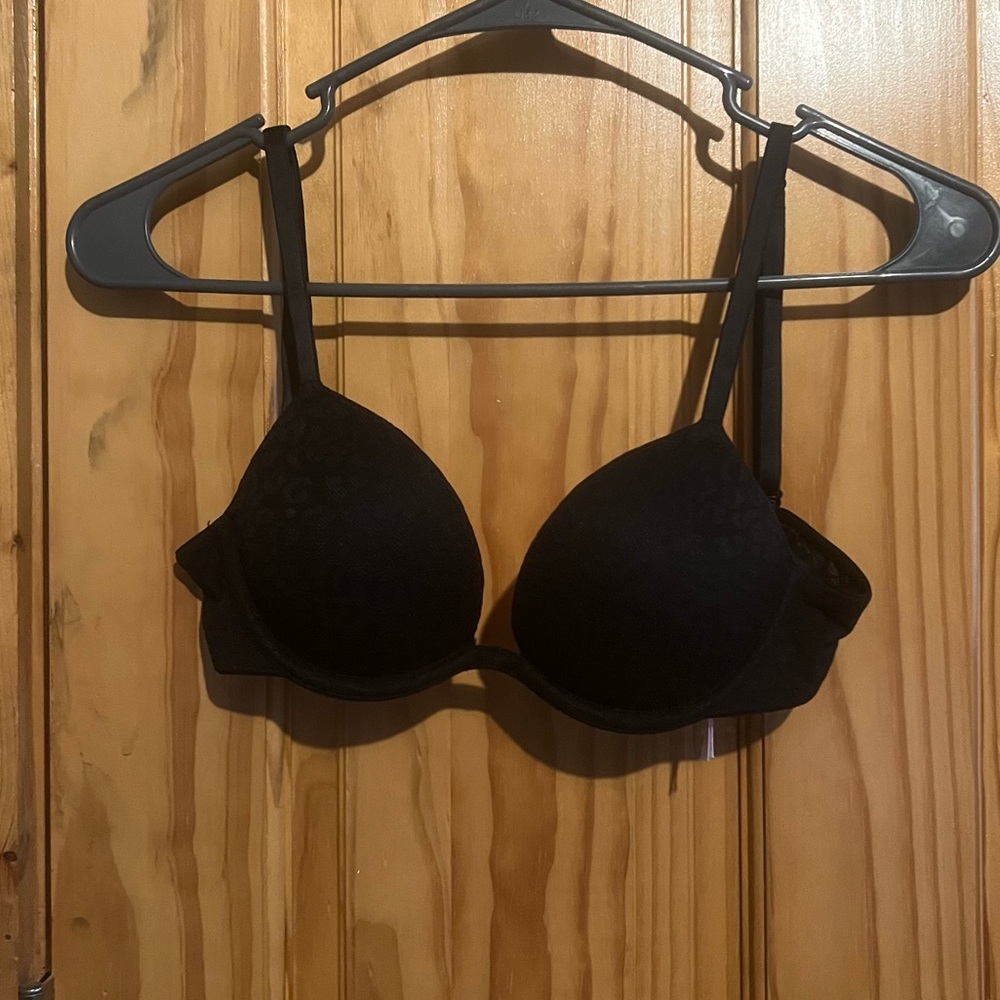Victoria’s Secret push up bra